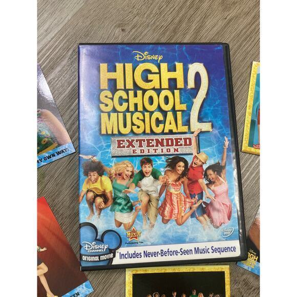 Disney High School Musical 2‎ DVD Sing-Along 2007 + HSM Topps Trading Cards Vtg - Picture 3 of 8